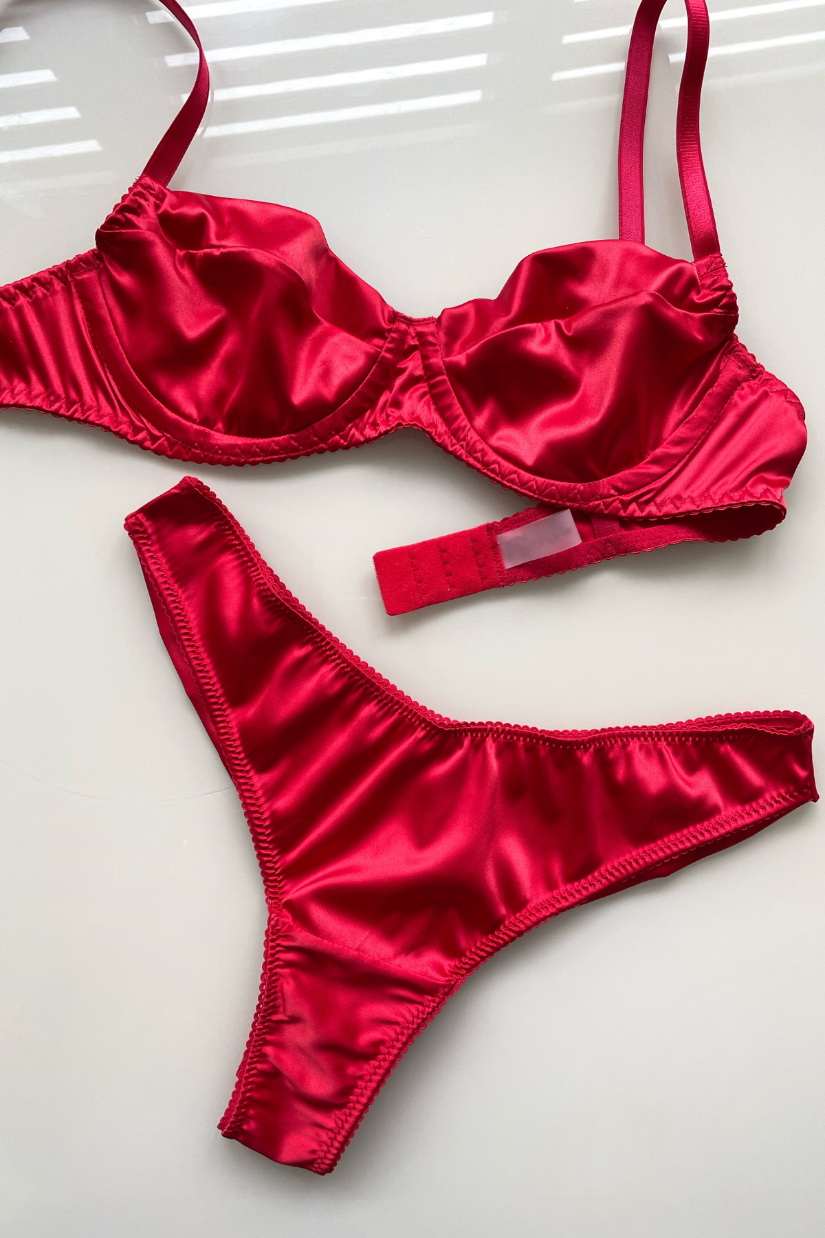 Premium New Amour Red Lingerie Set - Angie's Showroom