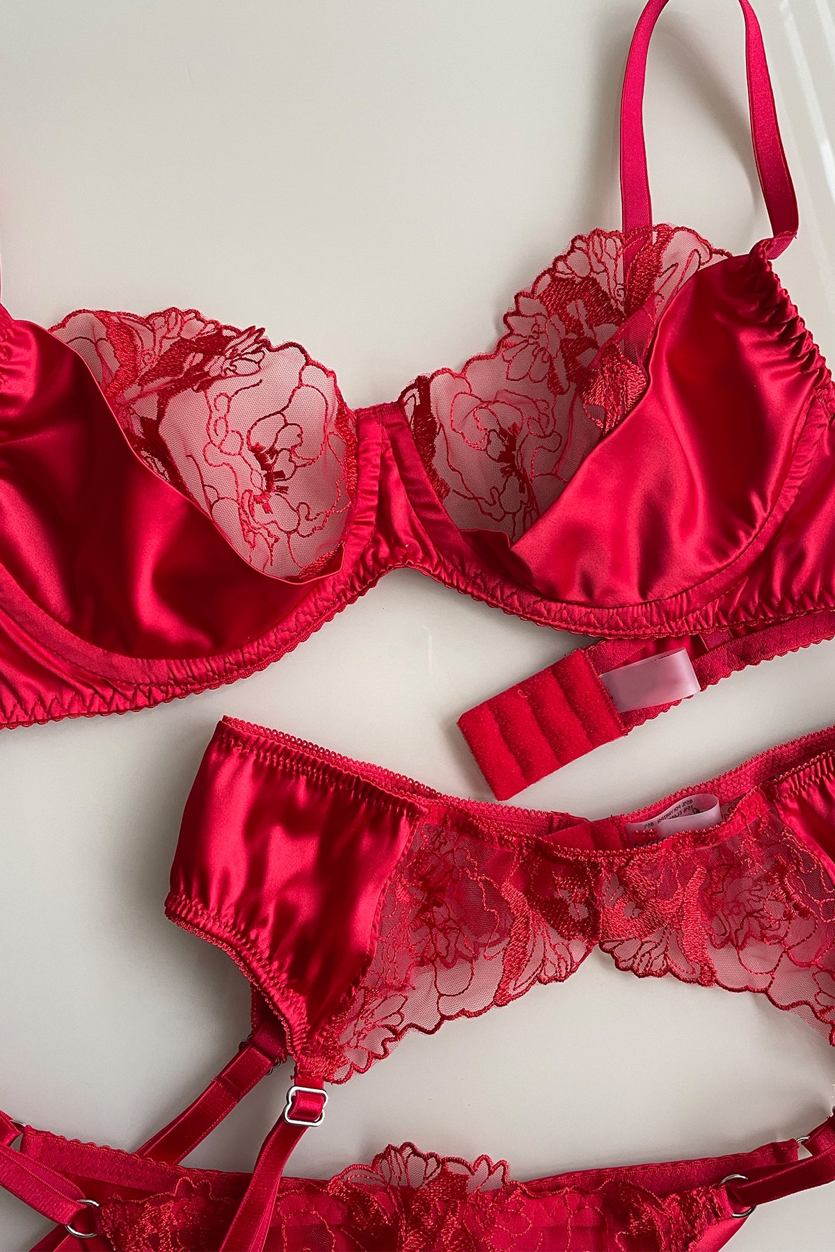 Shop Premium Naomi silk Red Lingerie Set Online – Angie's Showroom