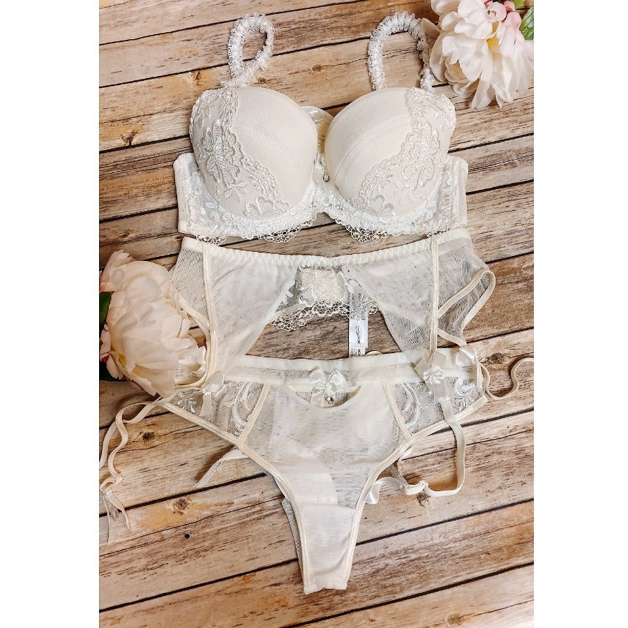 Shop High Quality Handmade Blessing Bra Online – Angie's Showroom