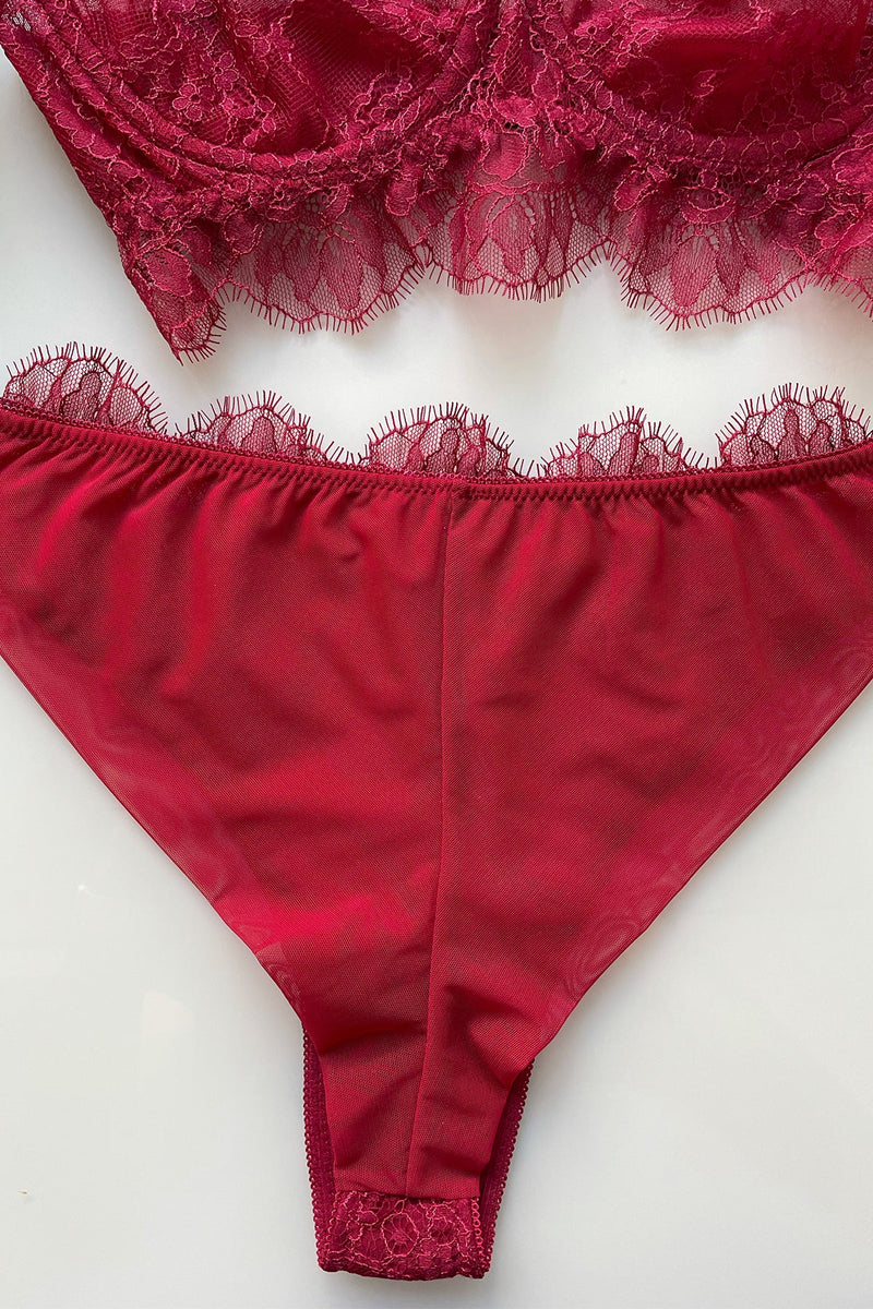 Victoria Secret Corset + Panties Set , 32/34B Send SMS